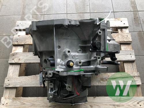 Gearbox OPEL CORSA F (P2JO) 1.2 (68) | BP38264582M3 - Image 3