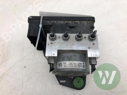 Used ABS pump ABS pump SKODA OCTAVIA IV Combi (NX5, PV5) 1.5 TSi (150 hp) 40210984 40210984