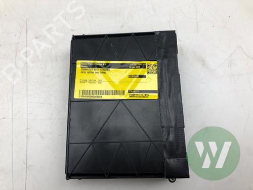 Used Electronic module OPEL ASTRA K (B16) 1.4 Turbo (68) (150 hp) 31865940