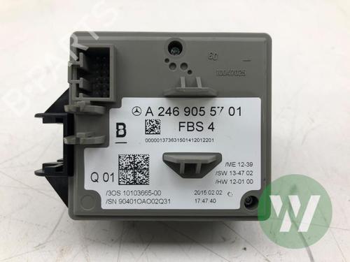 Used Other Other MERCEDES-BENZ CLA Shooting Brake (X117) CLA 180 (117.942) (122 hp) 33930705 33930705