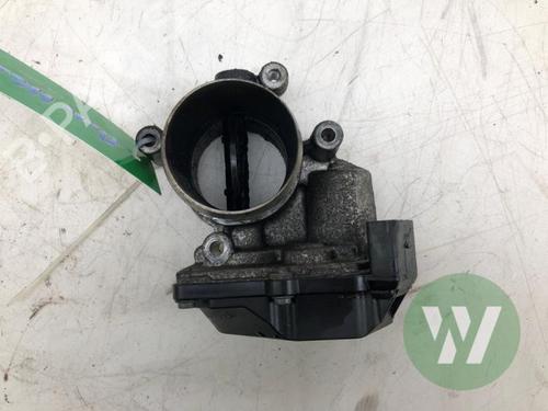 Used Throttle body Throttle body AUDI A4 B8 (8K2) 2.0 TDI (143 hp) 33244742 33244742