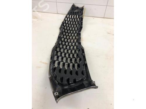 Grille KIA CARENS IV 1.6 GDi | BP29884703C40