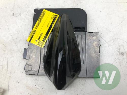 Used Antenna/Base Antenna/Base OPEL CROSSLAND X / CROSSLAND (P17, P2QO) 1.2 (75) (131 hp) 35718220 35718220