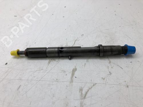 Used Injector AUDI A4 B6 (8E2) 2.5 TDI quattro (180 hp) 13015901