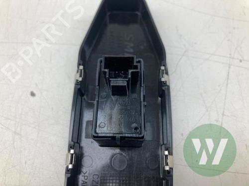 Switch BMW X1 (U11) xDrive 30e Plug-in-Hybrid | BP39915305I30 - Image 3