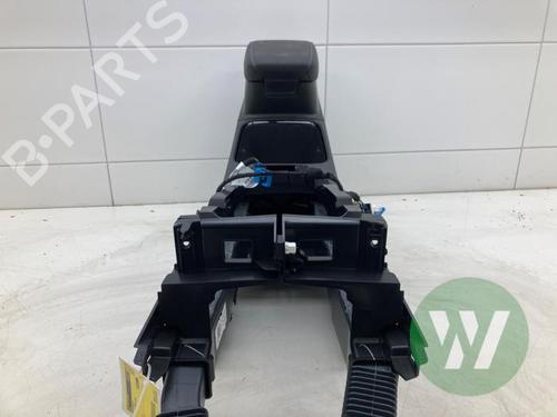 Middle console OPEL GRANDLAND / GRANDLAND X (A18, P1UO) 1.2 (75) | BP32443864I22 