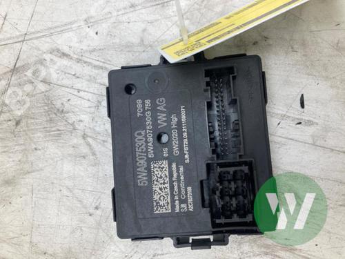 Used Electronic module Electronic module SKODA OCTAVIA IV Combi (NX5, PV5) 1.5 TSi (150 hp) 40197479 40197479