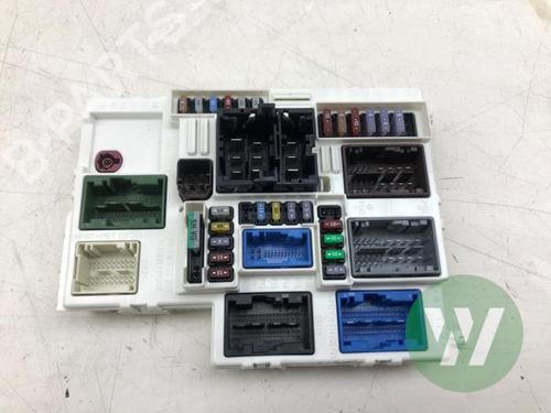 Fuse box OPEL CROSSLAND X / CROSSLAND (P17, P2QO) 1.2 (75) | BP32133850E1