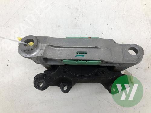 Used Gearbox mount Gearbox mount FORD KUGA III (DFK) 2.5 Duratec PHEV (242 hp) 39915445 39915445