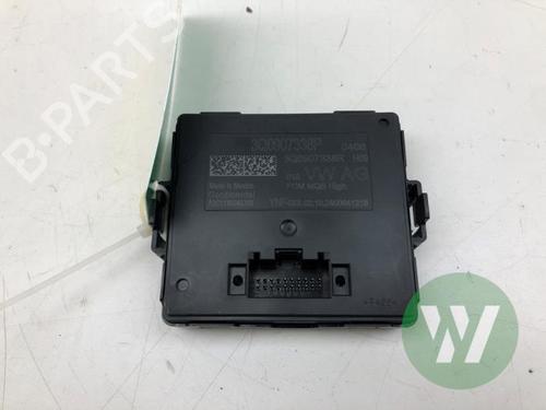 Calculateurs d'éclairage VW TIGUAN ALLSPACE (BW2, BJ2) 2.0 TDI 4motion (200 hp) 31937029