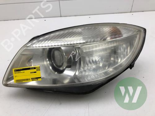 Phare droit SKODA ROOMSTER (5J7) 1.4 TDI (80 hp) 31873916