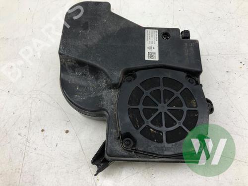 Used Speaker Speaker PORSCHE TAYCAN Cross Turismo (Y1B) 4S Performance Battery Plus (Y1BDB1) (571 hp) 39916142 39916142