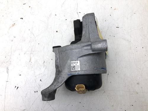 Used Support AUDI A4 B9 Avant (8W5, 8WD) 2.0 TDI (150 hp) 16325459