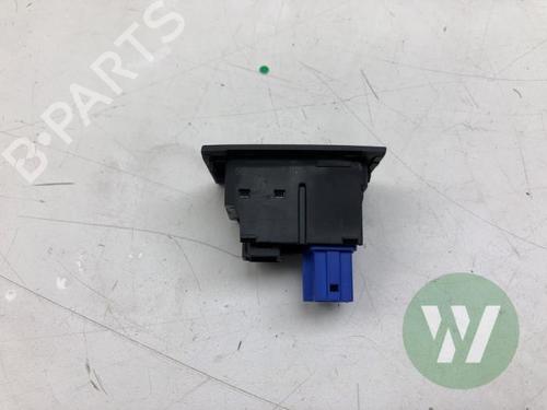 Warning switch VW GOLF VII (5G1, BQ1, BE1, BE2) 2.0 GTI | BP31577290I22 - Image 3