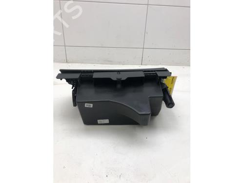Used Glove box OPEL ASTRA K (B16) 1.6 CDTi (68) (110 hp) 18261405