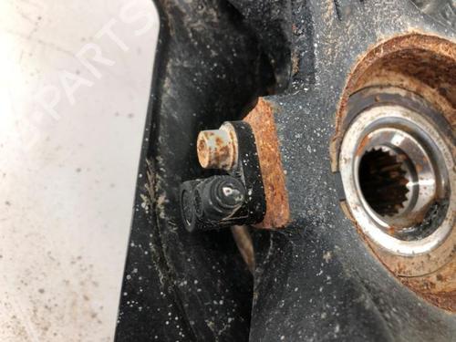 Right front steering knuckle OPEL CORSA E (X15) 1.4 (08, 68) | BP29877439M26