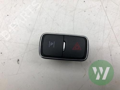 Used Warning switch Warning switch FORD USA MUSTANG MACH-E (CGW) EV (294 hp) 40486878 40486878