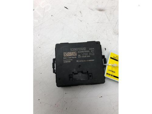 Used Electronic module VW GOLF VII (5G1, BQ1, BE1, BE2) 1.6 TDI (110 hp) 14579189