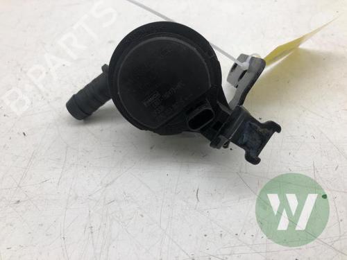 Used Steering pump Steering pump FORD KUGA III (DFK) 2.5 Duratec PHEV (242 hp) 39915415 39915415