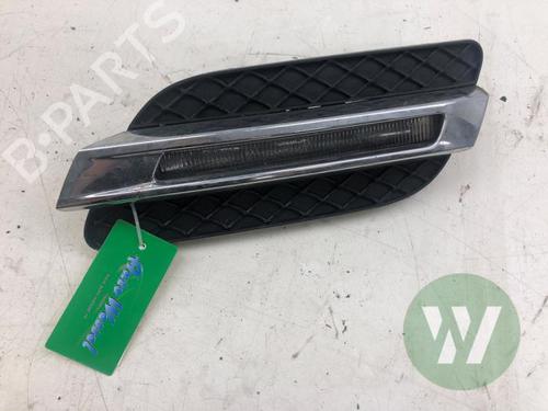 Used Right daytime light Right daytime light 37716731 37716731