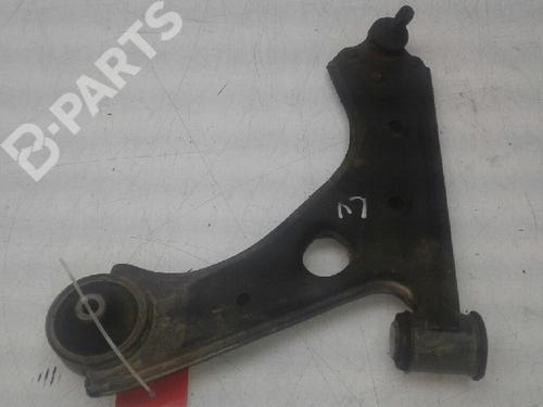 Venstre fortil bærearm OPEL CORSA E (X15) 1.4 LPG (08, 68) (90 hp) 4777725