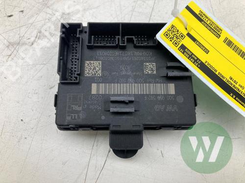 Used Electronic module Electronic module VW GOLF SPORTSVAN VII (AM1, AN1) 1.5 TSI (130 hp) 36038758 36038758