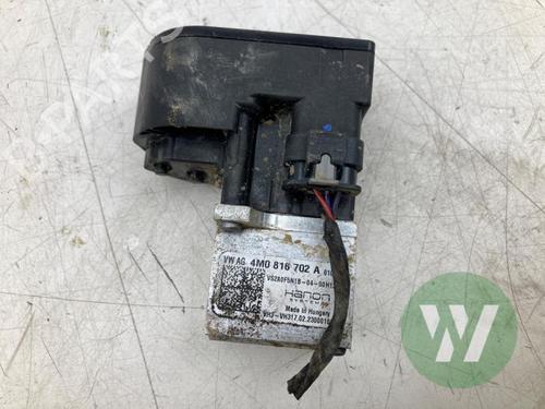 Used Electronic sensor Electronic sensor PORSCHE TAYCAN Cross Turismo (Y1B) 4S Performance Battery Plus (Y1BDB1) (571 hp) 39916097 39916097