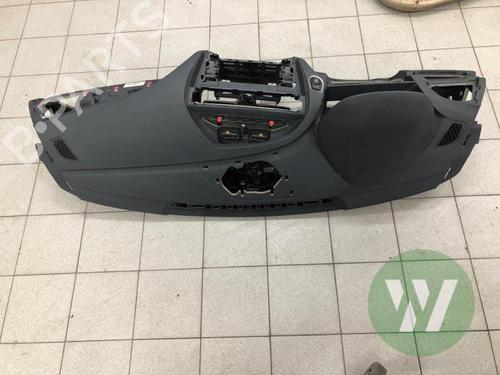 Instrumentbræt Instrumentbræt BMW 1 (F20) 120 d (190 hp) 36884286 36884286