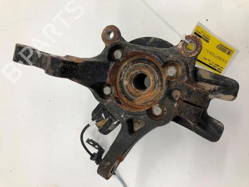 Used Left front steering knuckle KIA CARENS IV 1.6 GDi (135 hp) 31318872