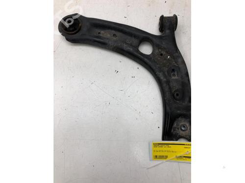 Used Right front suspension arm SKODA SUPERB III Estate (3V5) 2.0 TDI 4x4 (190 hp) 17964781