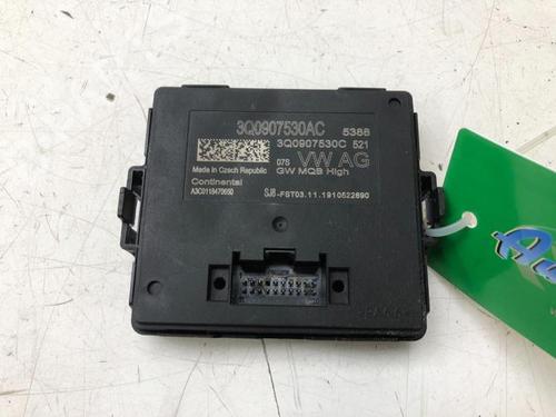 Used Electronic module VW TRANSPORTER T6 Van (SGA, SGH, SHA, SHH) 2.0 TDI (110 hp) 14576925