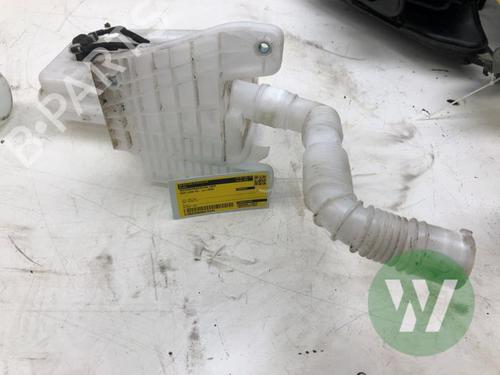 Used Windscreen washer tank Windscreen washer tank 36951778 36951778