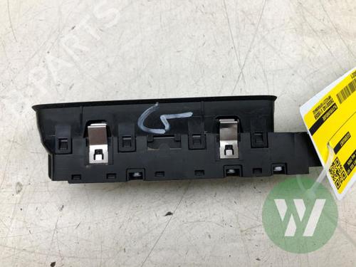 Switch PORSCHE TAYCAN Cross Turismo (Y1B) 4S Performance Battery Plus (Y1BDB1) | BP39916073I30 - Image 7