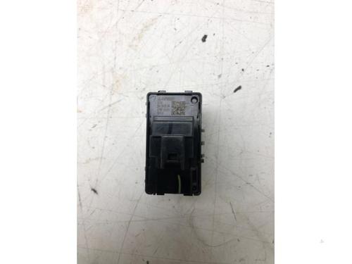 Switch MERCEDES-BENZ GLB (X247) GLB 200 d (247.612) | BP17964728I30 