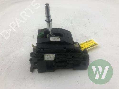 Used Gear lever LAND ROVER RANGE ROVER SPORT I (L320) 2.7 D 4x4 (190 hp) 32179761