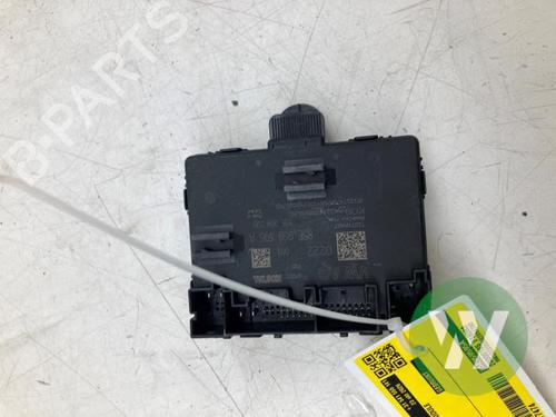Used Electronic module Electronic module AUDI Q5 (GUB) SQ5 TFSI quattro (367 hp) 40261340 40261340