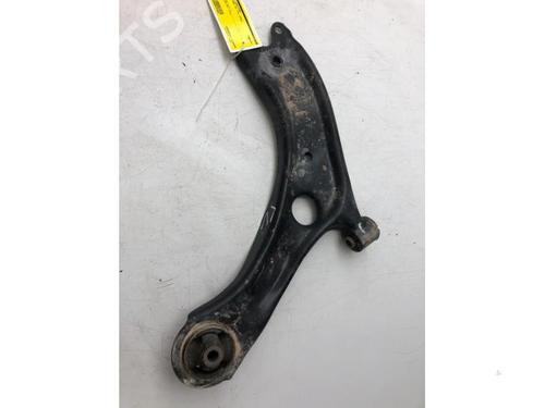 Used Left front suspension arm KIA SPORTAGE IV (QL, QLE) 1.6 GDI (132 hp) 14575862