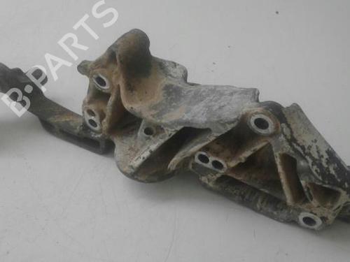 Used Support PEUGEOT 2008 II (UD_, US_, UY_, UJ_, UR_, UC_) 1.2 PureTech 130 (USHNS, URHNS) (130 hp) 14575437