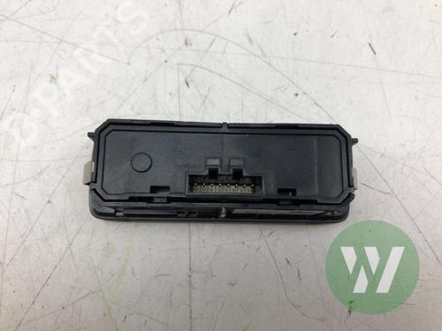 Switch VOLVO XC40 (536) T3 | BP38601340I30 - Image 4