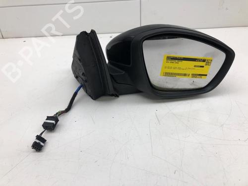 Used Right mirror OPEL CORSA F (P2JO) 1.2 (68) (75 hp) 31319222