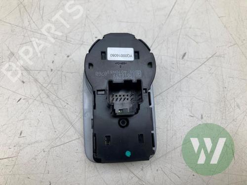 Commande de phare OPEL CROSSLAND X / CROSSLAND (P17, P2QO) 1.2 (75) (131 hp) 33110169