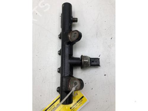Used Injection rail MERCEDES-BENZ A-CLASS (W176) A 180 CDI / d (176.012) (109 hp) 22628434
