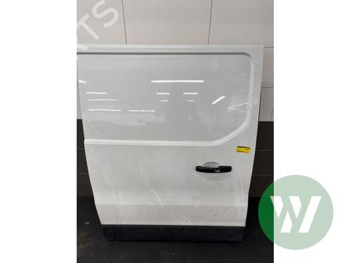 Used Right slide door Right slide door RENAULT TRAFIC III Van (FG_) 2.0 dCi 130 (FGMY) (131 hp) 40537448 40537448