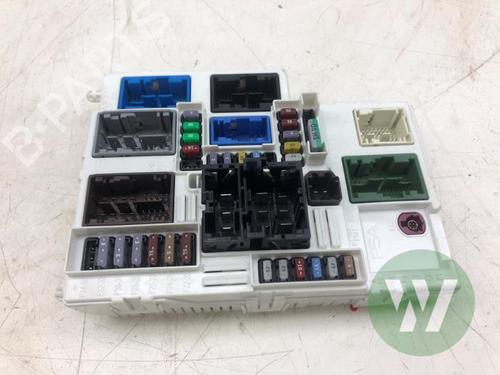 Used Fuse box Fuse box OPEL ASTRA L Sports Tourer (OV5) 1.2 (FRHNSL, FRHNSR) (131 hp) 39914686 39914686