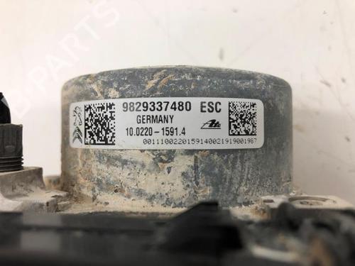 Used ABS pump PEUGEOT 2008 I (CU_) 1.2 THP 130 / PureTech 130 (130 hp) 29433229
