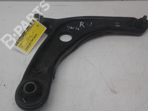 Used Right front suspension arm TOYOTA YARIS (_P13_) 1.5 Hybrid (NHP130_) (101 hp) 4749152
