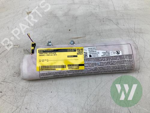 annen-jaguar-f-pace-x761-2015-32122765 main image