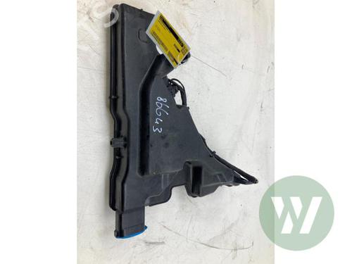 Used Windscreen washer tank Windscreen washer tank AUDI A4 Allroad B9 (8WH, 8WJ) 50 TDI Mild Hybrid quattro (286 hp) 39914939 39914939
