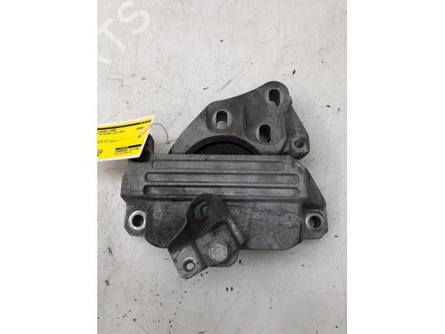 Used Gearbox mount MERCEDES-BENZ GLB (X247) GLB 220 d 4-matic (247.615) (190 hp) 17325451