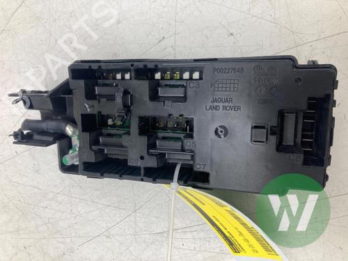 Fuse box LAND ROVER RANGE ROVER VELAR (L560) 2.0 P400 Hybrid 4x4 | BP38114488E1 - Image 3